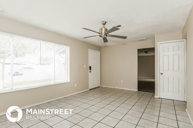 Building Photo - 1819 N 47th Dr