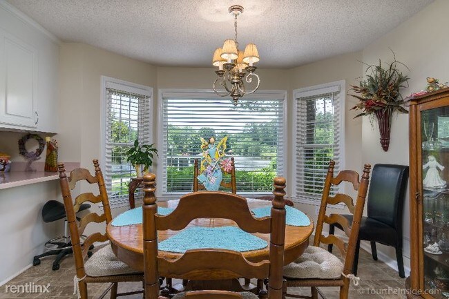 Foto del edificio - 5 br, 3.5 bath House - 1222 Pembrook