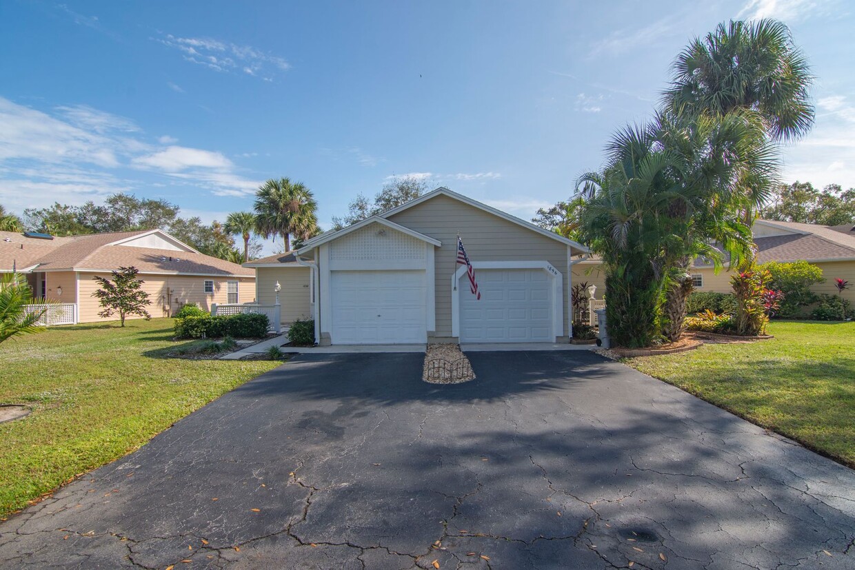 Primary Photo - Sixty Oaks - Beautifully Remodeled Patio Home