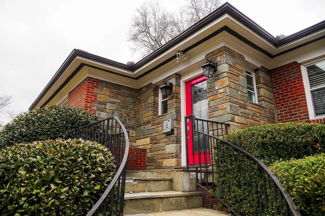 Building Photo - 1633 Kalmia Rd NW