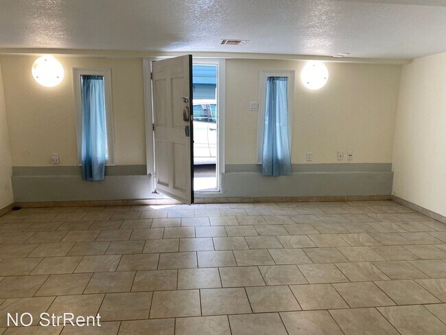 Foto del edificio - 3 br, 2 bath House - 1511 Broadway St. #B