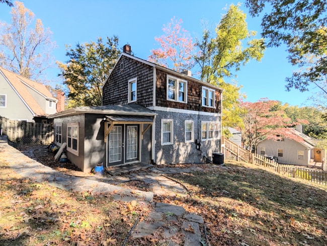 Building Photo - 132 Laurel Loop