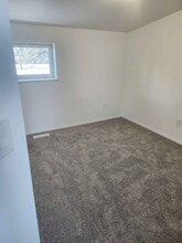 Building Photo - 11813-11847 47 St NW