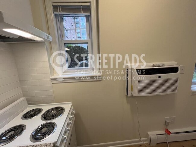 Building Photo - 1 bedroom in Boston MA 02135