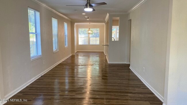 Foto del edificio - 4550 Crescent St