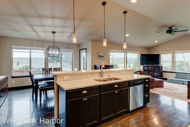 Foto del edificio - 3 br, 2 bath House - 516 Birch St