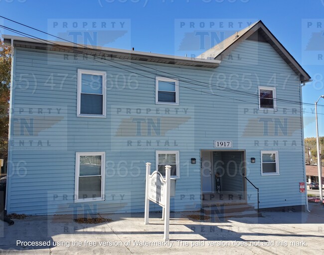 Building Photo - 1917 Manning Dr
