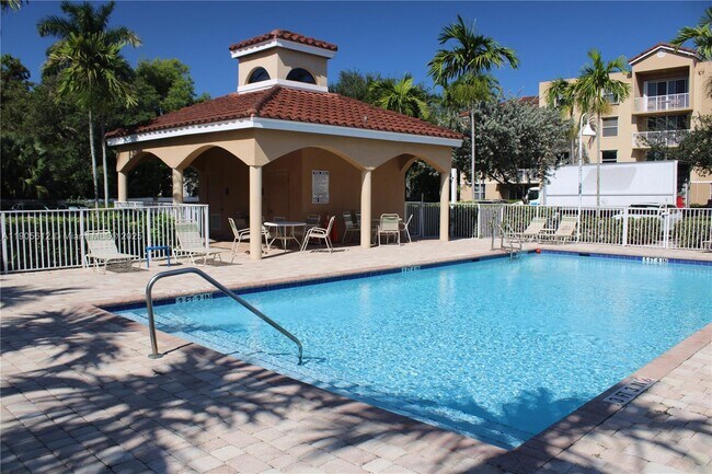 Foto del edificio - 519 E Sheridan St