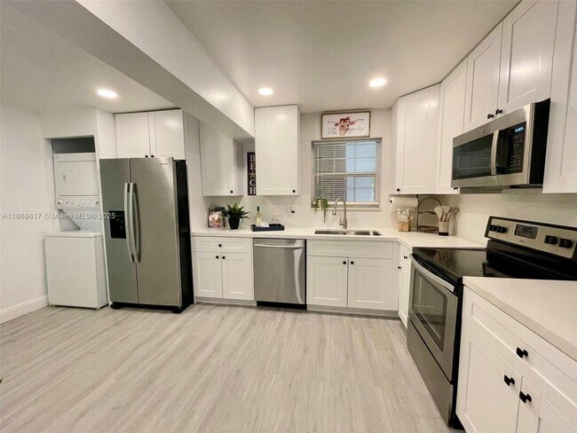 Foto del edificio - 7070 Tyler St