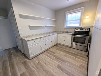 Building Photo - 4980-4982-4982 Oleatha Ave