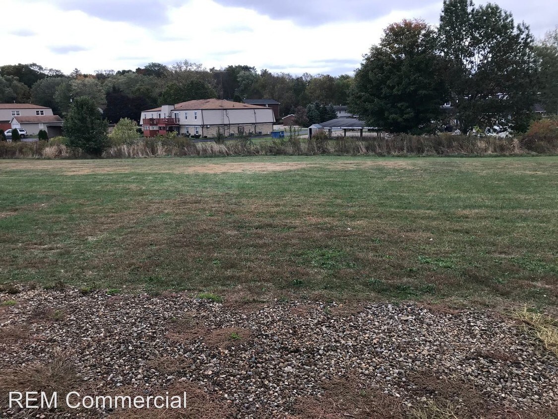 Building Photo - 3870 Beech Hill Rd NW