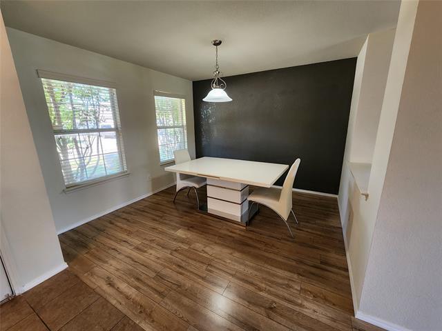 Foto del edificio - 5709 Valley Stream Way