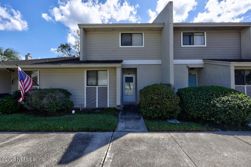 Foto principal - 3801 Crown Point Rd