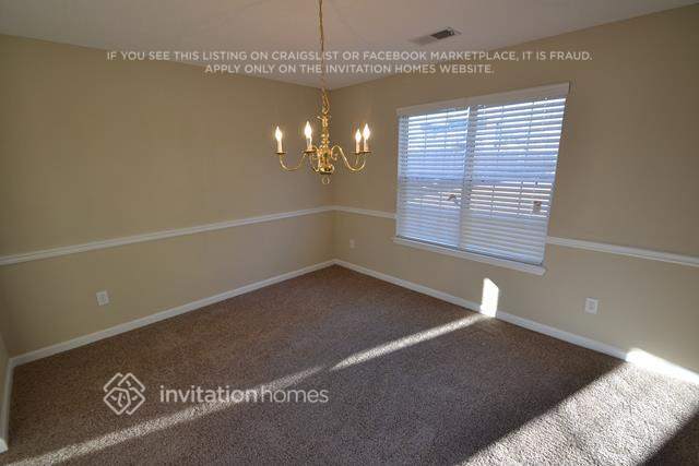 Foto del edificio - 103 Silvergrass Dr