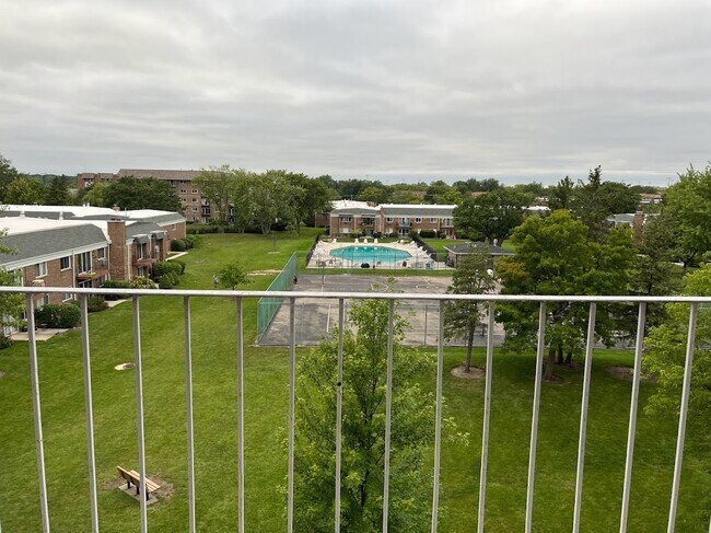 Foto del edificio - 10373 Dearlove Rd