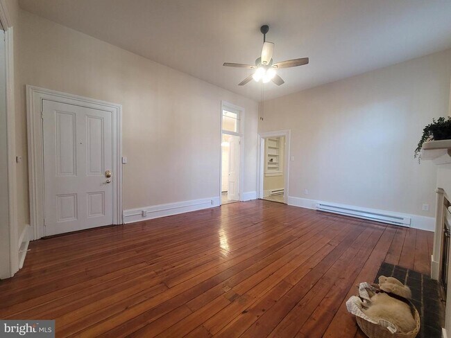 Foto del edificio - 447 N Loudoun St