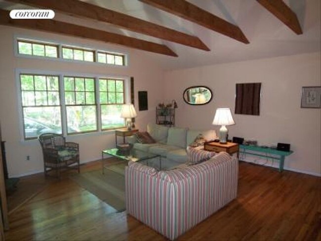 Building Photo - 158 Underwood Dr