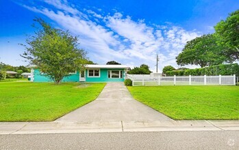 Building Photo - 4189 Hammock Dr
