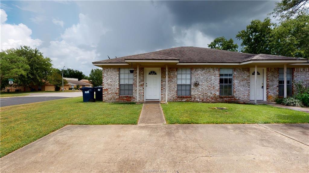 Primary Photo - 814 Concho Pl