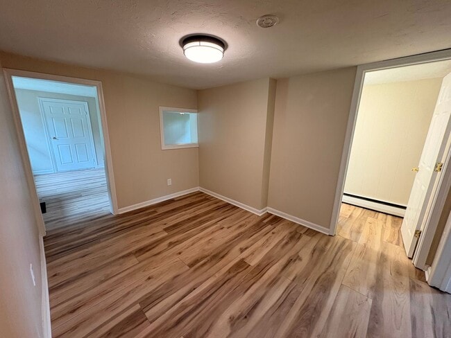 Building Photo - Newly Remodeled 2-Bedroom, 1.5-Bath Home