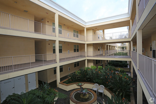 Edificio - Haleakala Luxury Apartments