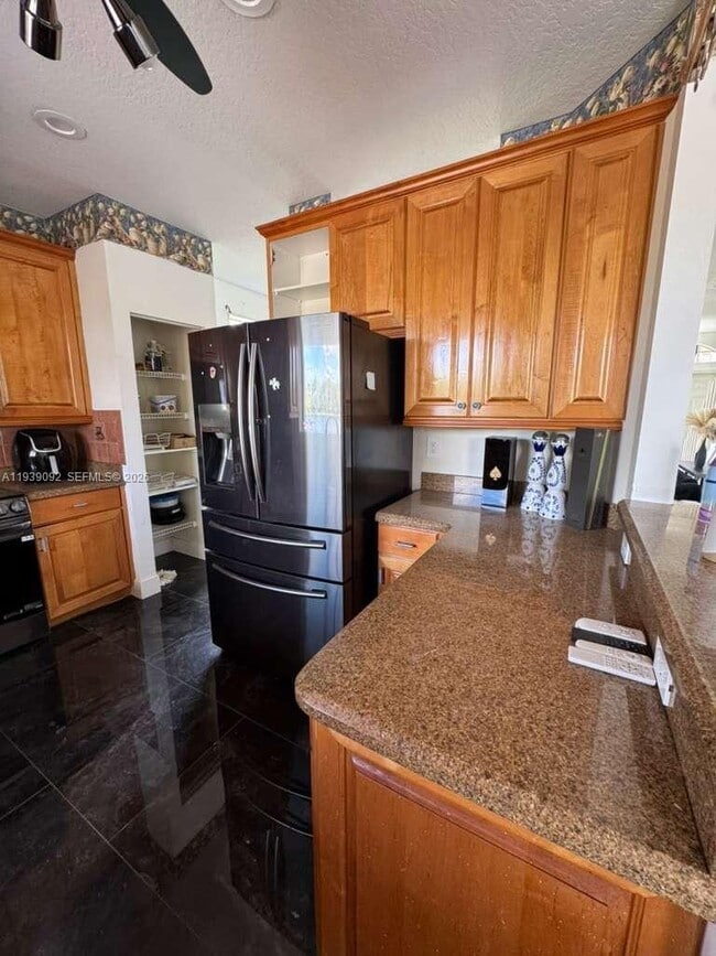 Building Photo - 7109 Walden Pond Ct