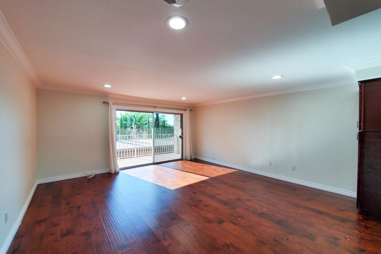 Foto principal - 1517 E Garfield Ave