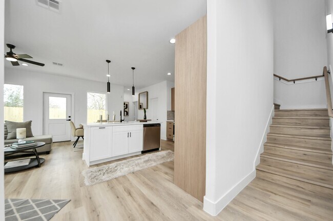 Foto del edificio - 9028 Scott St