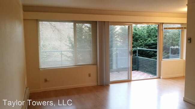Foto del edificio - 1700 Taylor Ave N