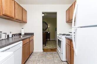 Interior Photo - Strathmore House Apartments