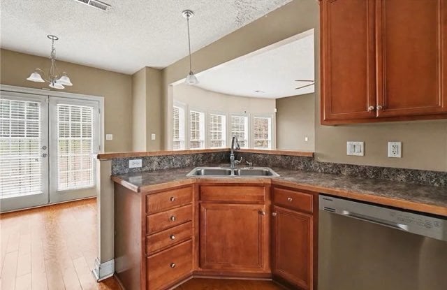 Building Photo - 608 Enterkin Ct