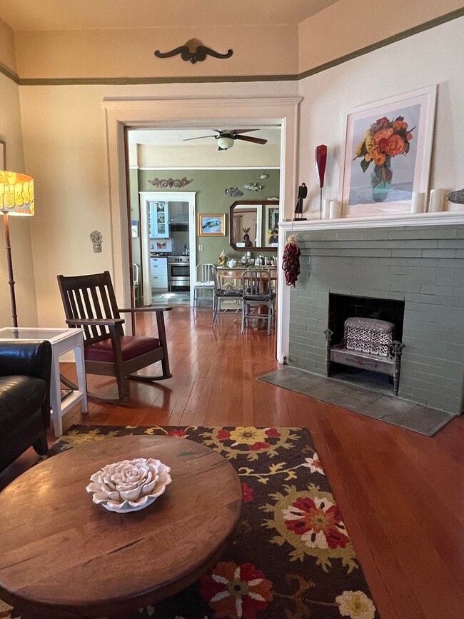 Building Photo - 901 N 3rd Ave