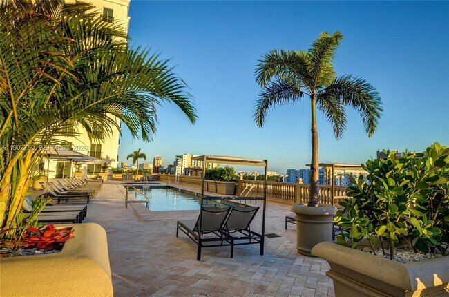 Foto del edificio - 10 Aragon Ave