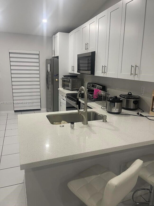 Building Photo - 15420 SW 74th Cir Ct