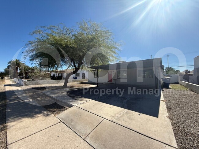 Foto del edificio - 2714 E 21st St