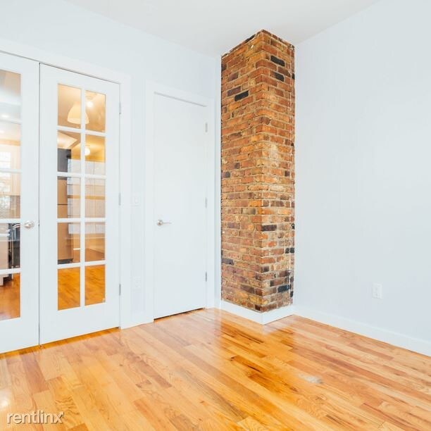 Building Photo - 216 Driggs Ave