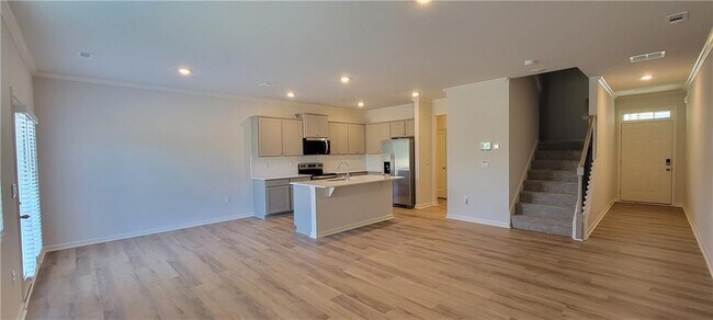 Building Photo - 23 Berryville Dr