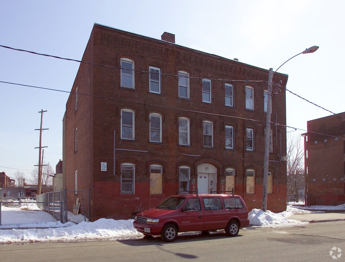 Foto del edificio - 568 S East St