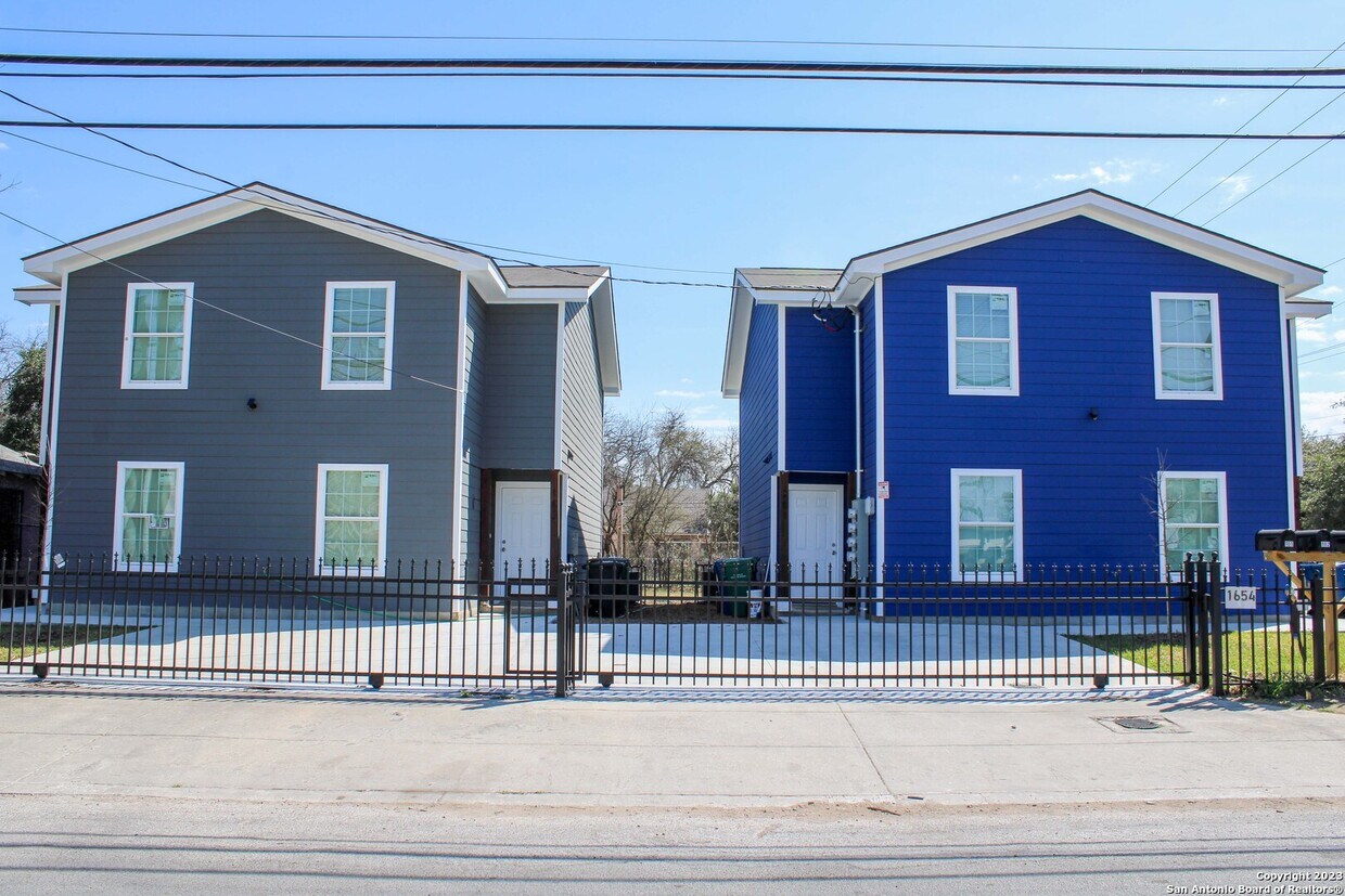 Foto principal - 1654 S Hamilton Ave