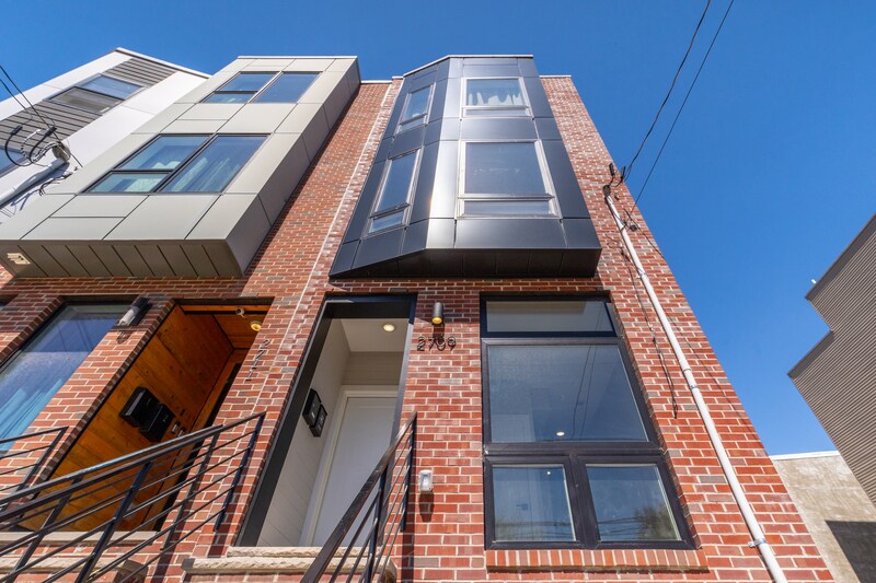 Primary Photo - 2709 W Jefferson St