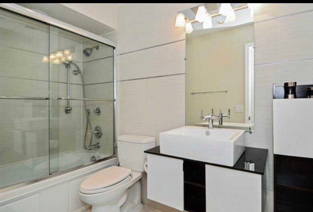 Foto del edificio - 2991 Lakewood Ln