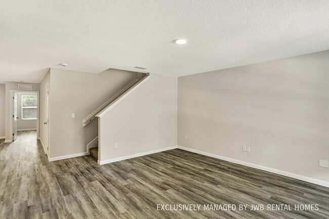 Building Photo - 3922 Autumn Ln