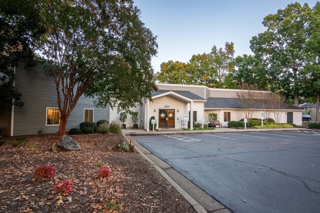 Building Photo - The Point at Beaufont
