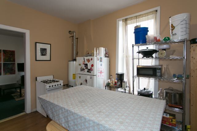 Foto del edificio - 1228 N Maplewood Ave