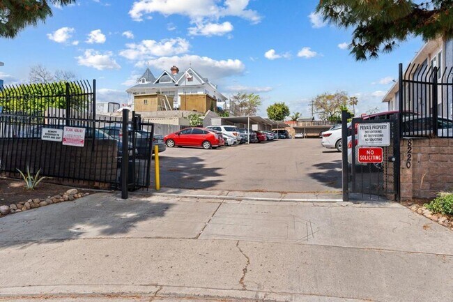 Building Photo - Move in Ready!  Available for immediate mo...