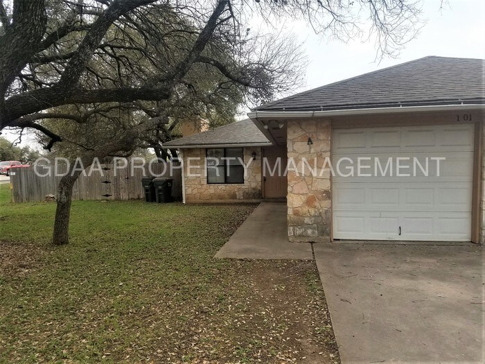 Primary Photo - 101 Norwood Dr