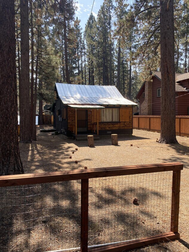 Primary Photo - 3608 Aspen Ave