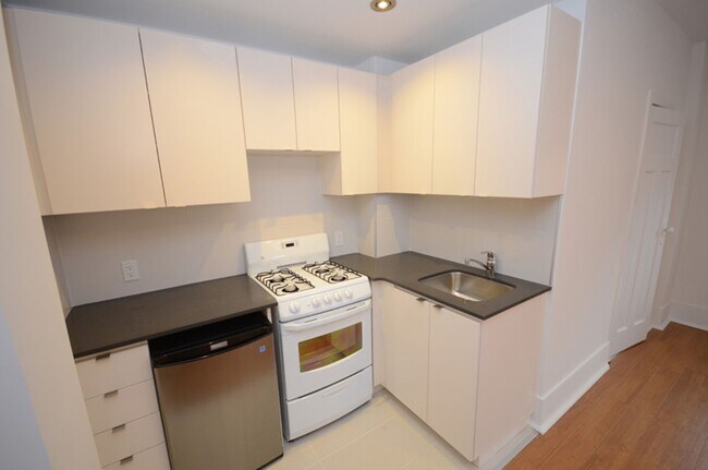 Photo du bâtiment - 160 Huron St