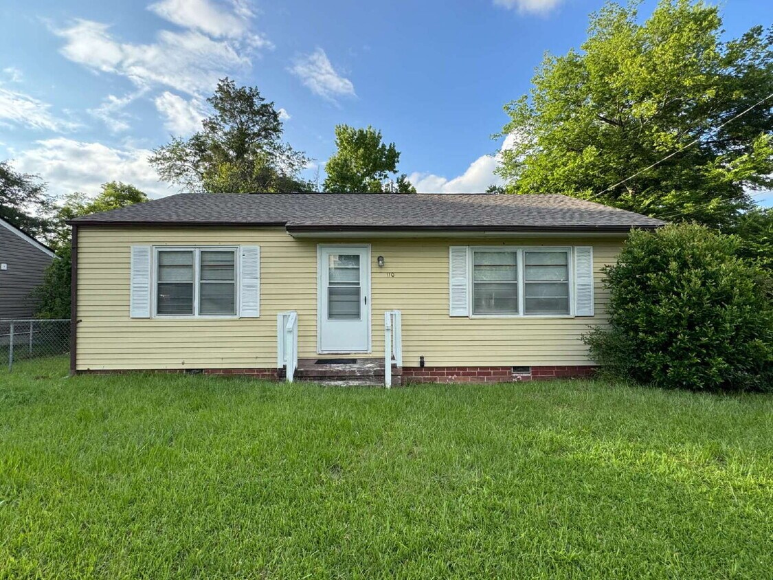 Primary Photo - 2-Bedroom Home in Warner Robins with 1,026...