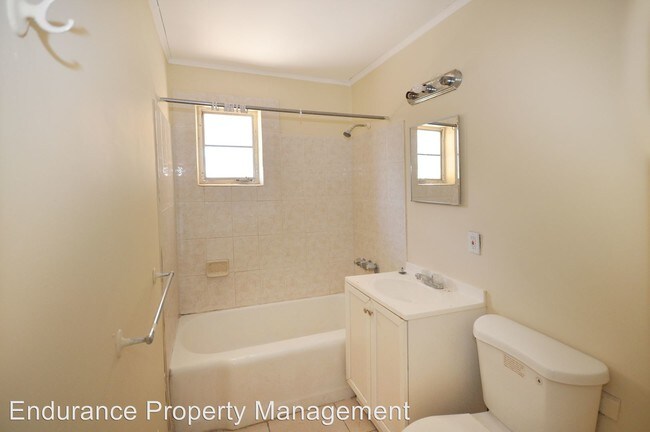 Building Photo - 3 br, 2 bath House - 657 W 4th ST